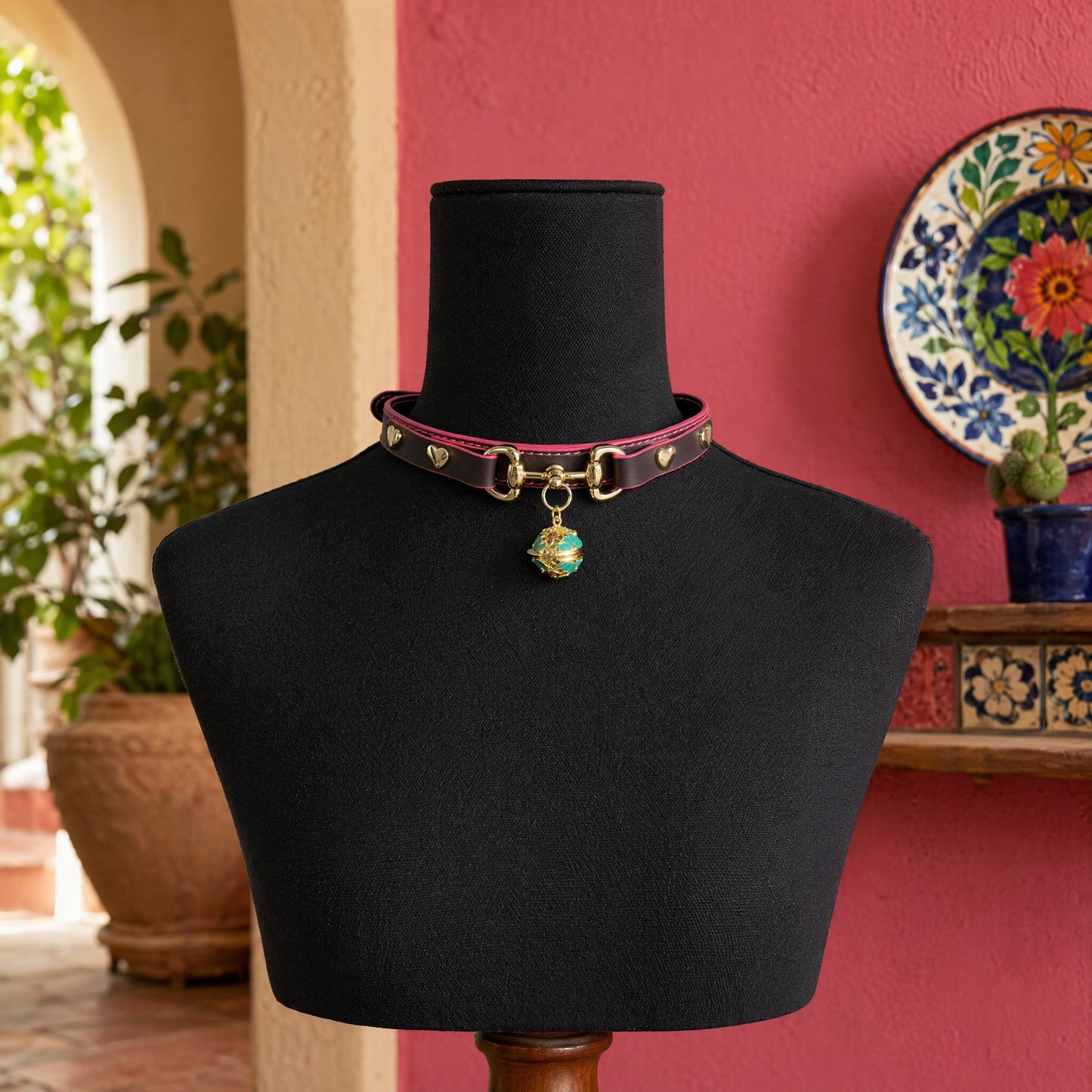 Collar Termocromático Negro a Rojo con Colgante de Campana