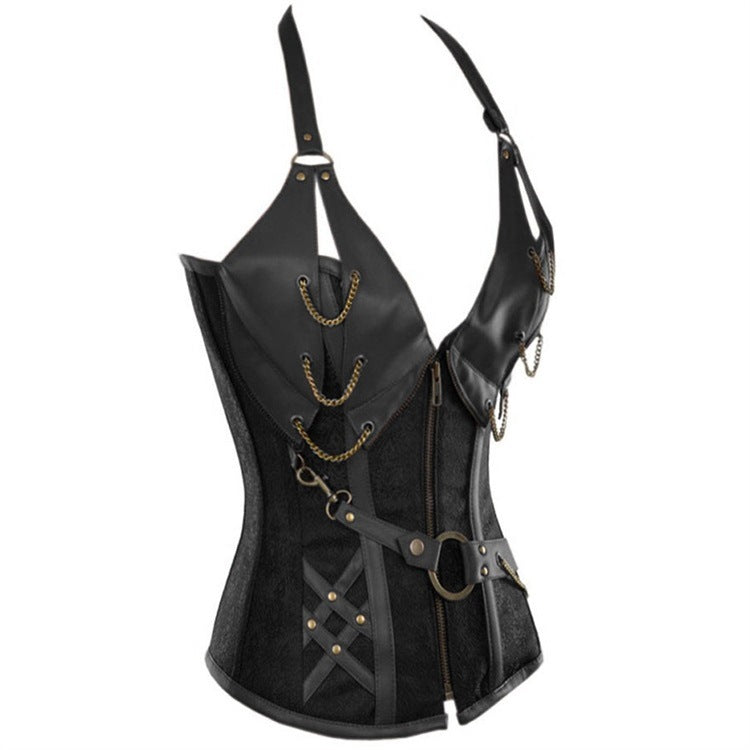 Vista lateral de bustier steampunk con detalle de cinturón y cadenas industriales.